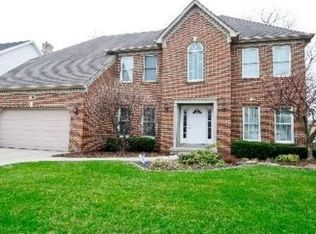 1116 Dickens Ave, Naperville, IL 60563