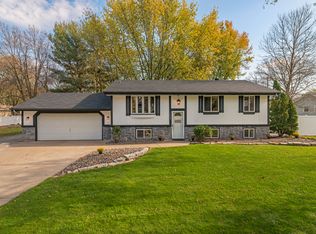 11049 Ilex St NW, Coon Rapids, MN 55448