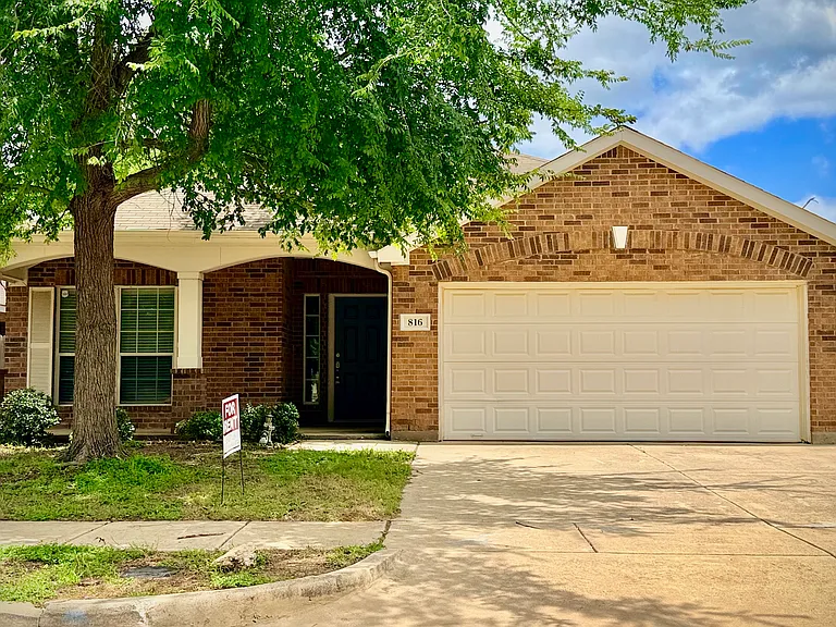 816 Cheryl St #1 — Photo 1