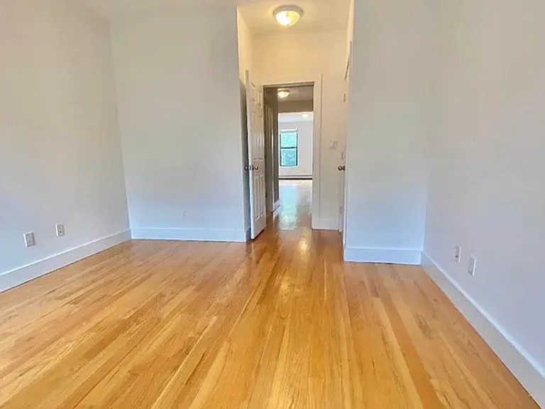 110 N 5th St #2 — Photo 2