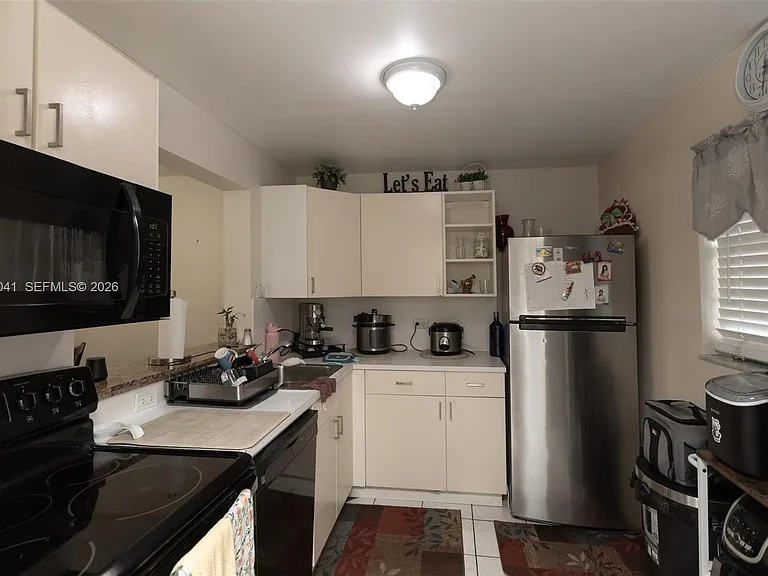 10425 SW 112th Ave #325 — Photo 5