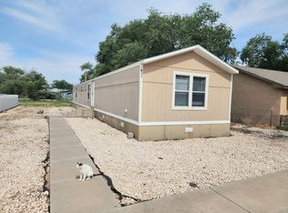 413 N Avenue K, Portales, NM 88130