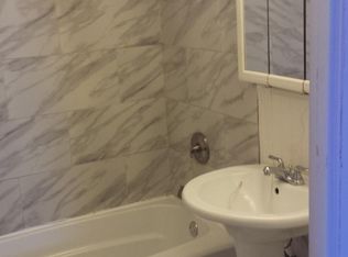 1131 Selwyn Rd, Cleveland Heights, OH 44112