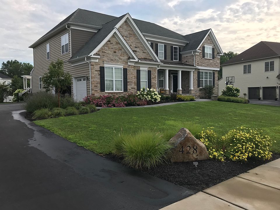 1st image of 428 Arcadia Way
