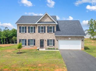 33 Treasure Ct, Rustburg, VA 24588