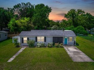 107 1st St, Debary, FL 32713