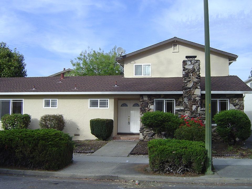 1st image of 1559 Brookvale Dr APT 3