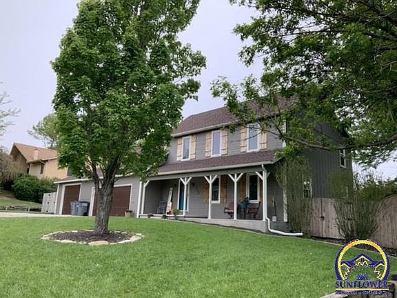 3rd image of 1732 Calle De Loma Dr