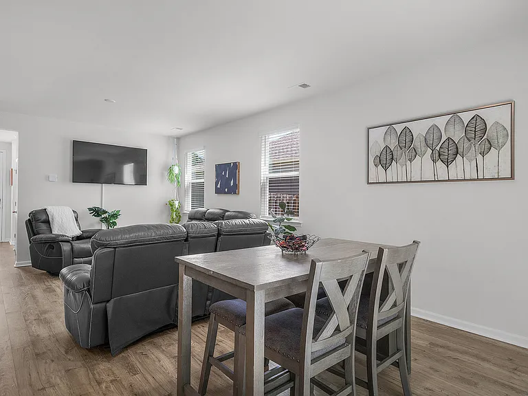 6 Coby Ln — Photo 15