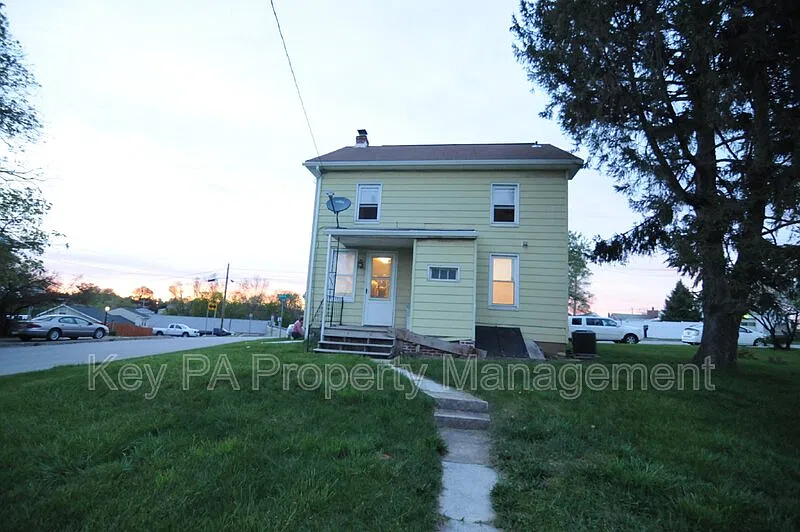 3 bed, 2.0 bath, $1,650 — Photo 4