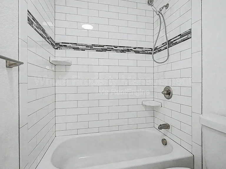 11604 Community Center Dr #8 — Photo 19