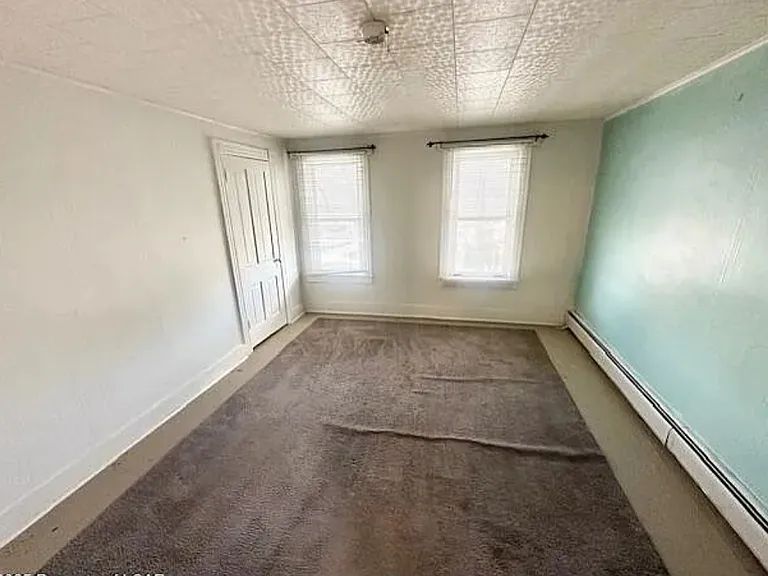 534 Cedar St — Photo 2