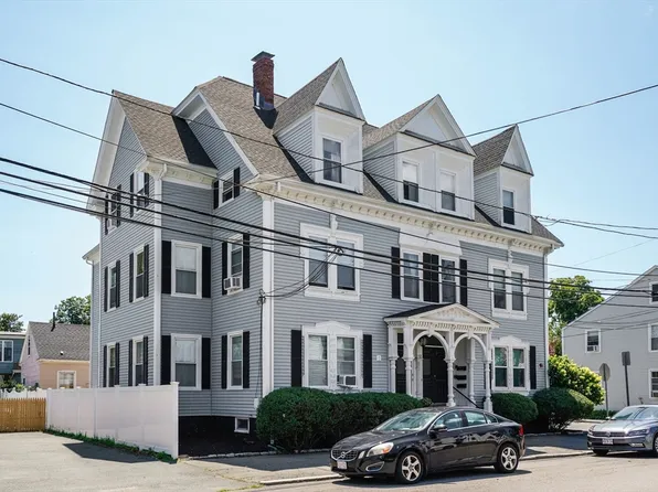12 1/2 Dearborn St #3, Salem, MA 01970