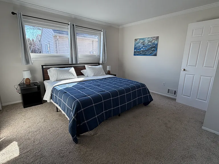 236 Kinross Ave — Photo 9