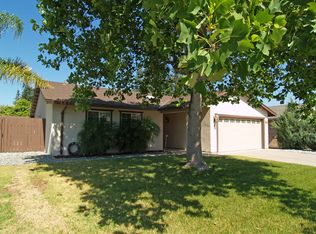 308 Ventanas Ave, Oakdale, CA 95361