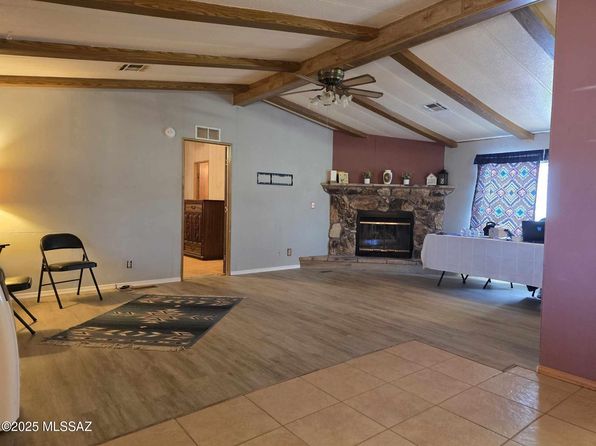 422 E Apache St, Huachuca City, AZ 85616