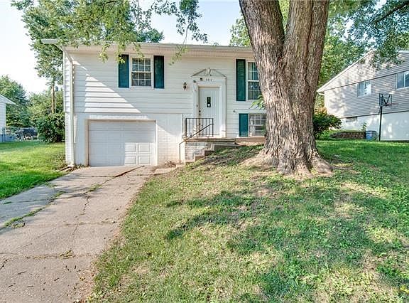 2nd image of 5414 University Ave