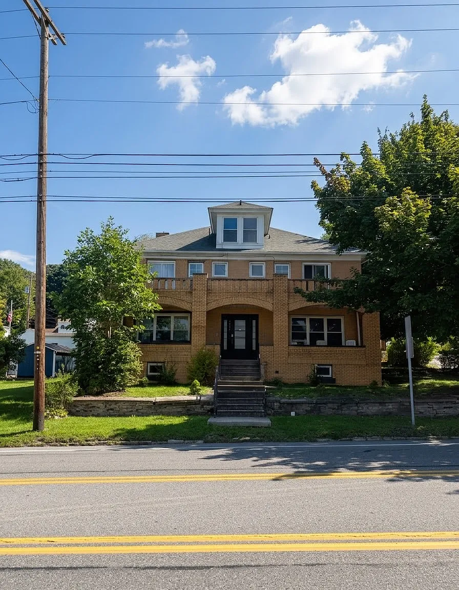 2 bed, $1,200 — Photo 1