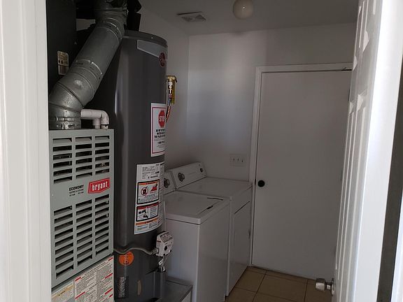 4th image of 2785 N Cox St