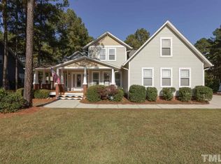 51 Woodview Ct, Fuquay Varina, NC 27526