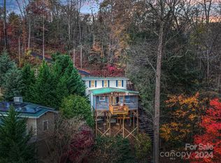 291 Tryon Bay Cir, Lake Lure, NC 28746