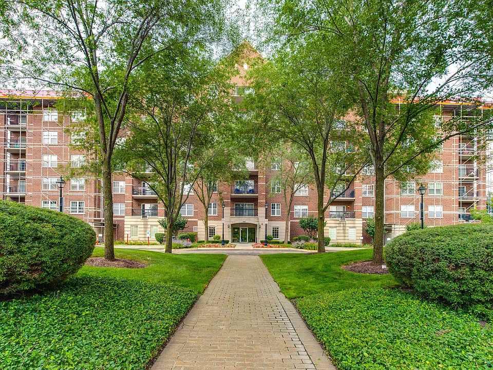 1st image of 440 W Mahogany Ct Unit 210