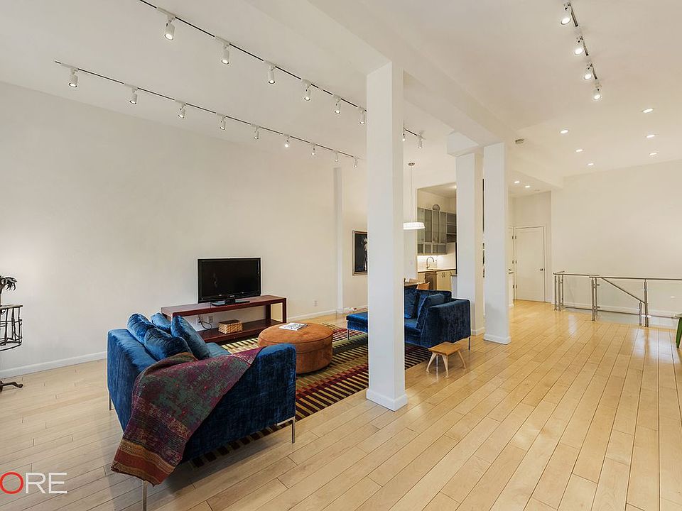 1st image of 452 W 19th St APT 1B