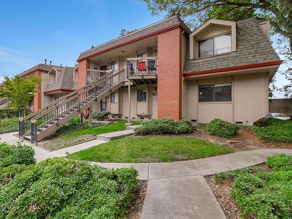 2nd image of 3098 Shadow Springs Pl