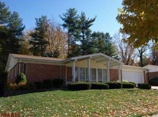 12966 Weatherstone Dr, Florissant, MO 63033