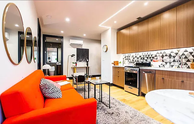 Rented by EXR | media 79