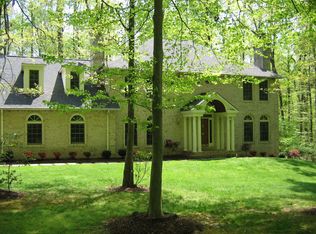 7009 Sylvan Glen Ln, Fairfax Station, VA 22039