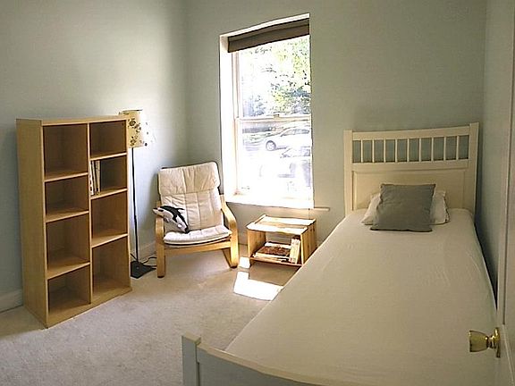 2nd image of 6101 S University Ave #3-1