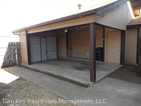 3rd image of 6815 S Creek Dr