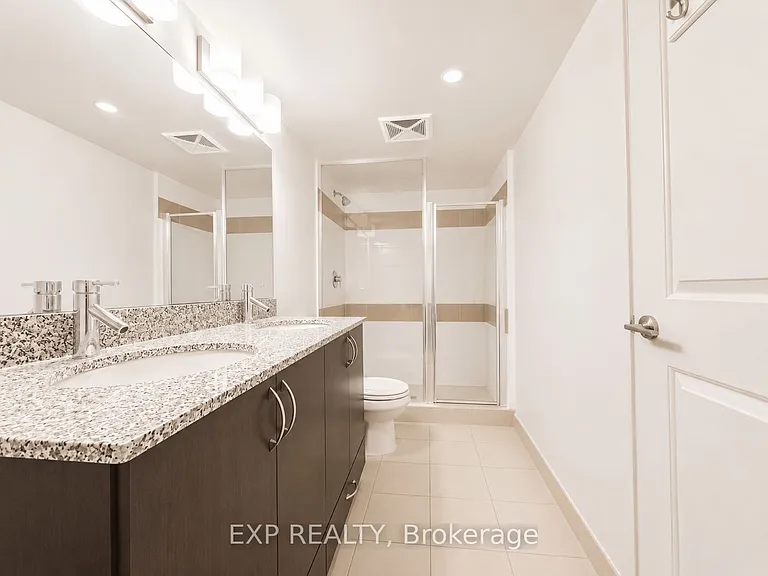5162 Yonge St #Townhouse 10 — Photo 10