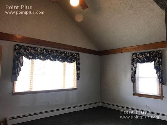5th image of 15 Bedford St #2