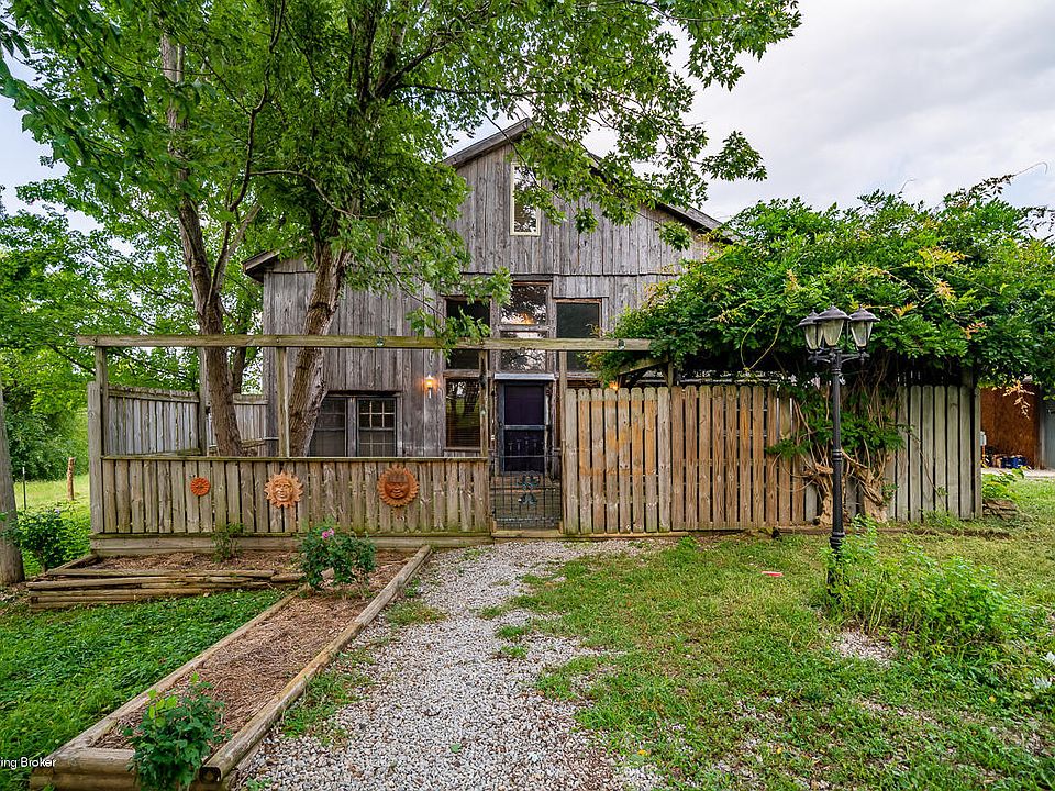 1st image of 2438 Hobbs Ln