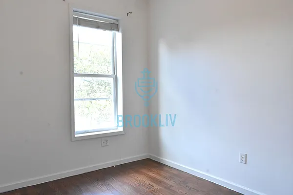 Rented by null | media 5