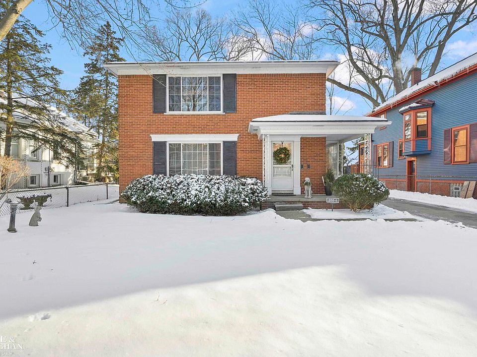 1st image of 386 Saint Clair St