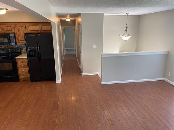 4th image of 11680 Ironstone Cir