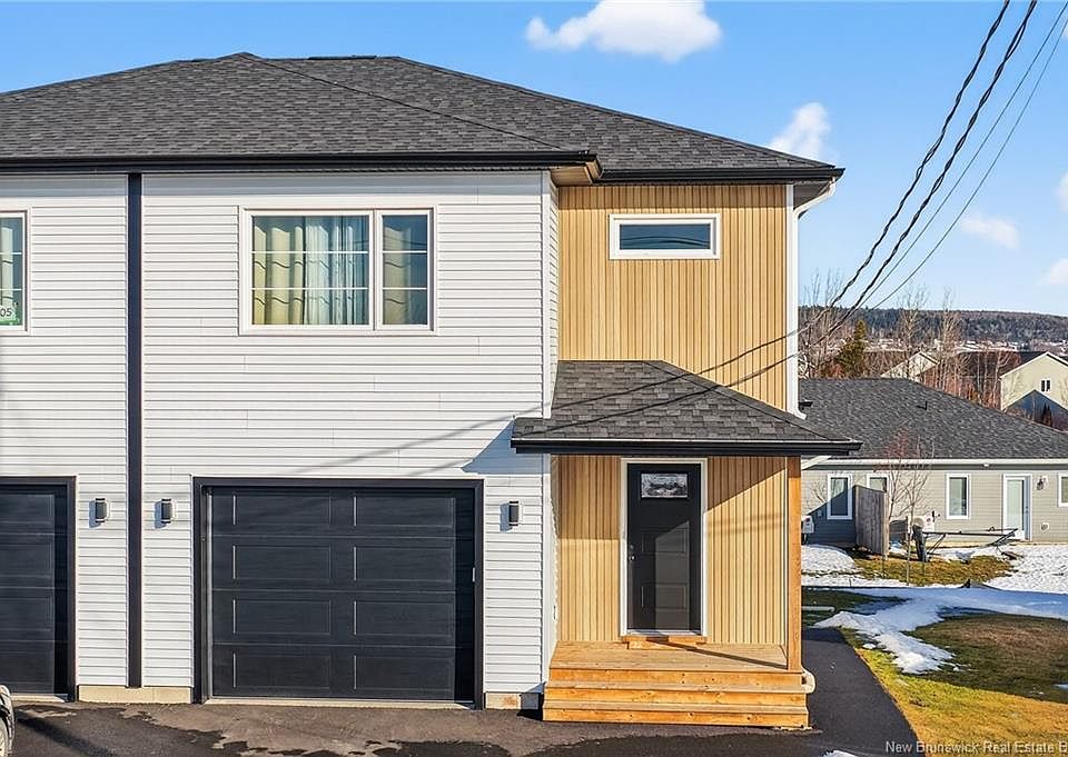 1st image of 203 Teaberry Ave