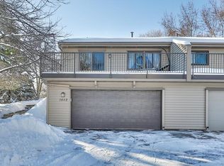 1442 Arden View Dr, Arden Hills, MN 55112