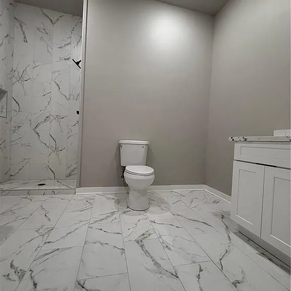 7600 Avalon Way — Photo 6