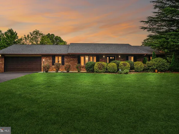 1709 Peppermint Ln, Westminster, MD 21157