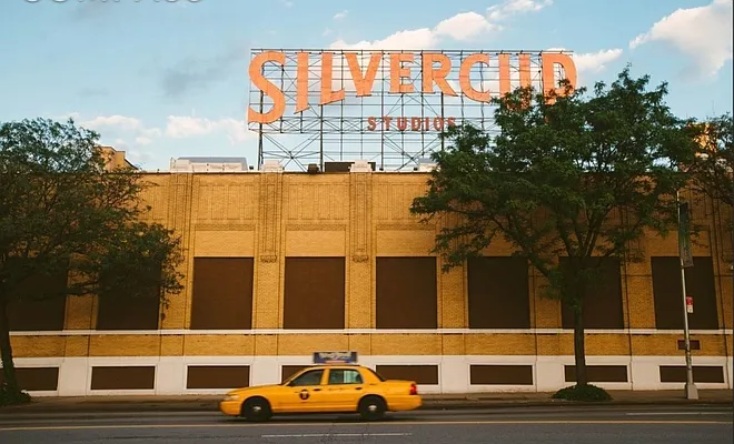 Rented by Compass | media 17