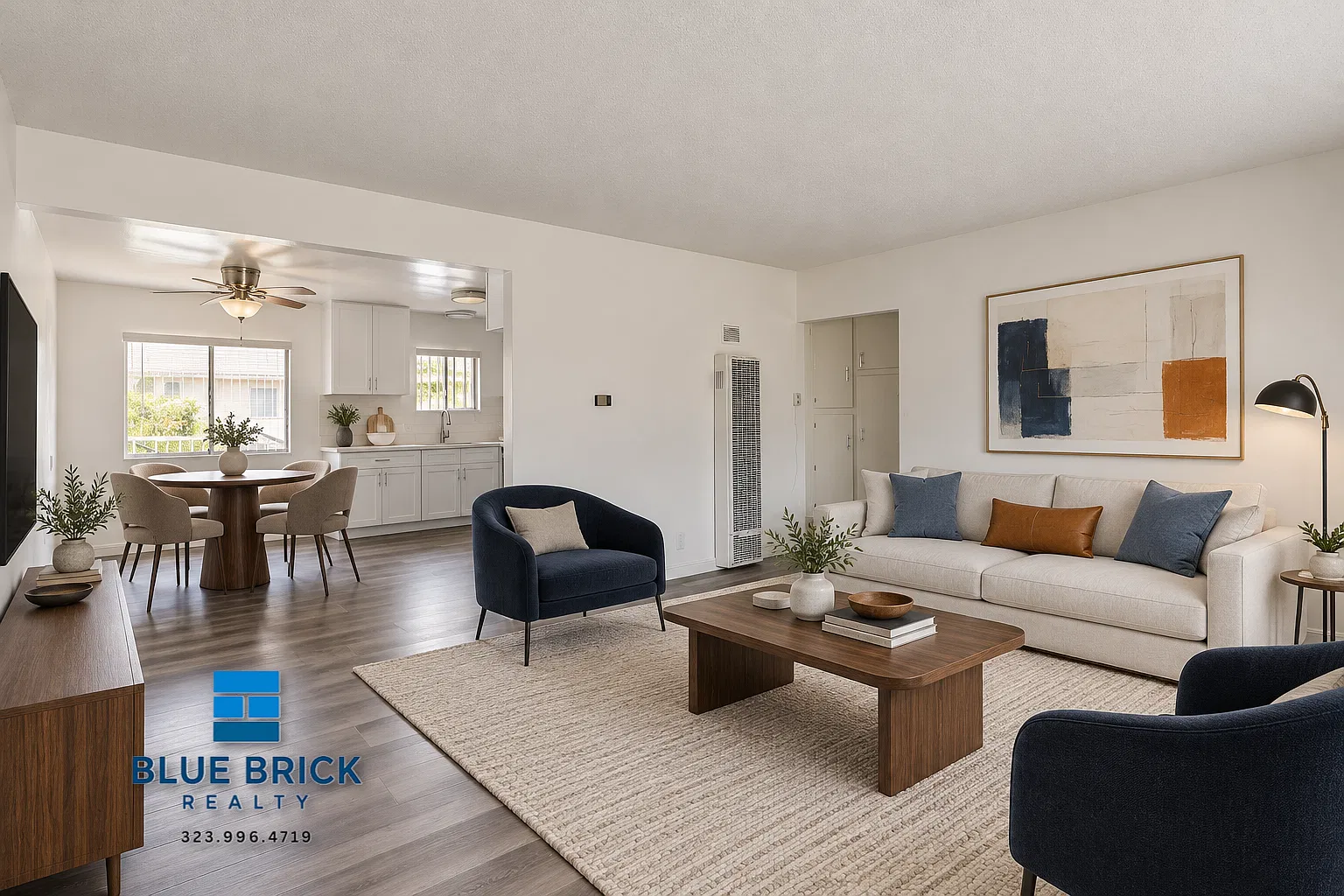 Comfortable 2BR/1BA Apartment with In-Unit AC, Ceiling Fans & Parking — Photo 4
