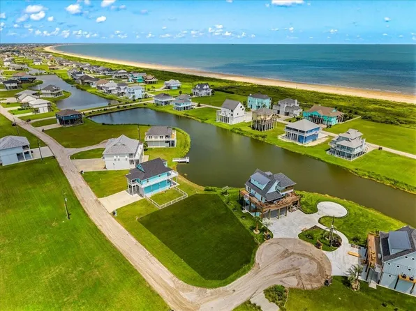 3606 Marble St, Port Bolivar, TX 77650