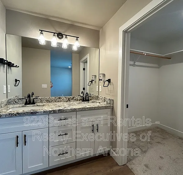 12217 Bliss Ave — Photo 24