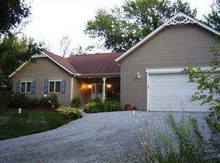 13393 Radcliffe Rd, Chardon, OH 44024