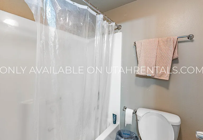 859 E 620 N #H2-1 — Photo 8