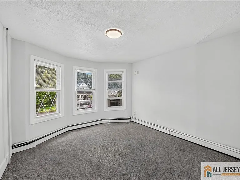 125 White Horse Ave — Photo 11